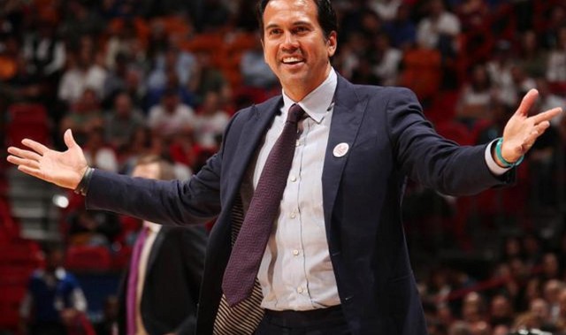 蓝鲸体育-阿德巴约刷分争议！斯波被批不道德，另一豪门主帅却公开力挺