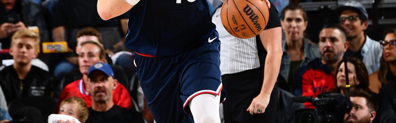 3年5860万！肉眼可见破坏进攻空间 祖巴茨真进入离队倒计时了？