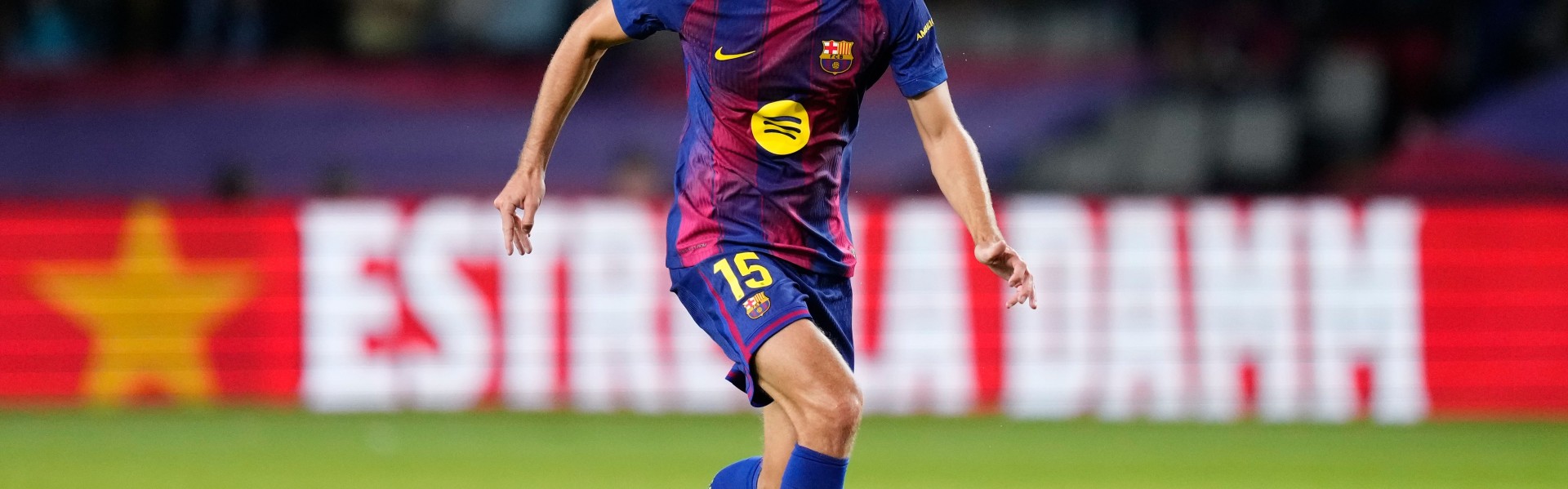 蓝鲸体育直播-罗马诺：巴萨计划和克里斯滕森续约1年，将继续就薪资进行谈判