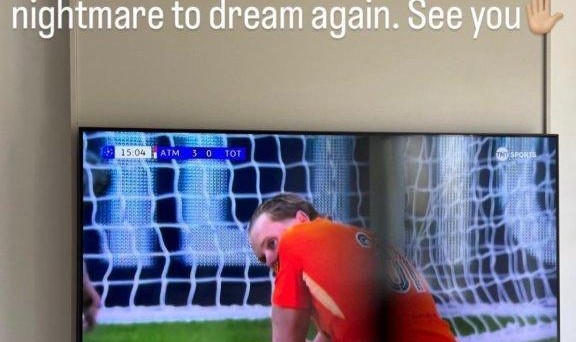 蓝鲸体育直播-首发17分钟狂送两礼被换下！热刺门将赛后竟发文重温比赛？