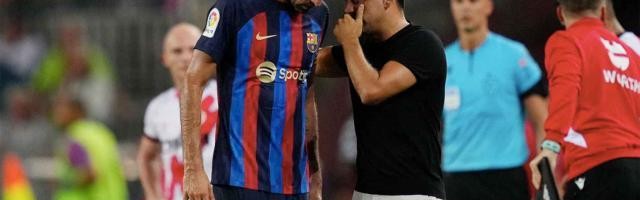 蓝鲸体育官网-巴萨是要名牌腰还是经济适用腰？