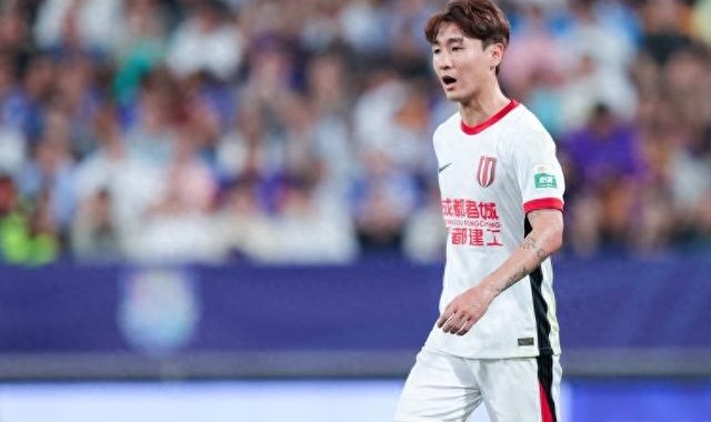 韦世豪生涯第二次中超赛季进球上双，第一次是2019年的11球