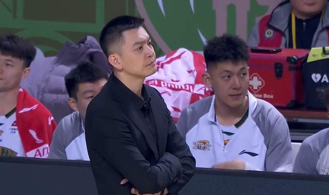 蓝鲸体育直播-央视不播！今晚7:35，辽篮力拼黑马，杨鸣恐难逃连败，新援需爆发