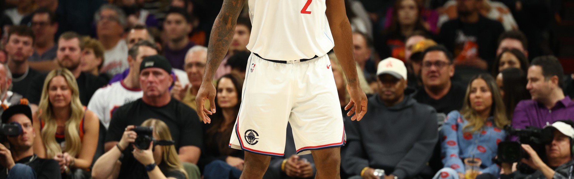 蓝鲸体育-小卡谈乔治&amp;哈登离队：曾想挽留他们但这就是生意 一切都结束了