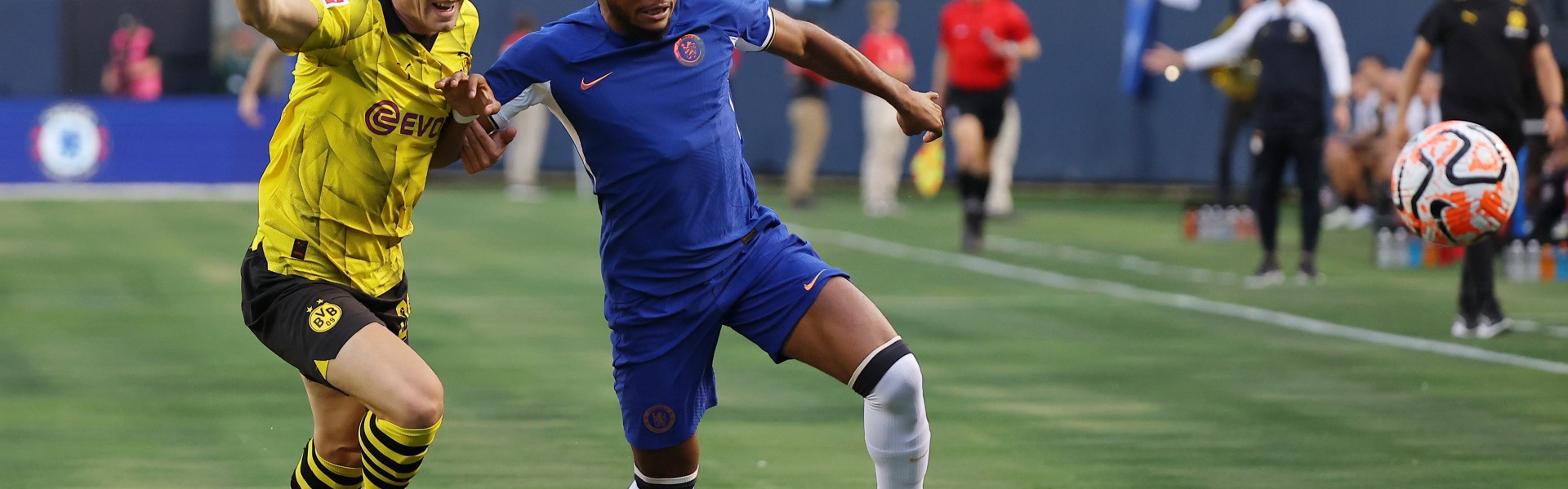 斯基拉透露拜仁即将敲定恩昆库转会，合约细节为四年加续约选项