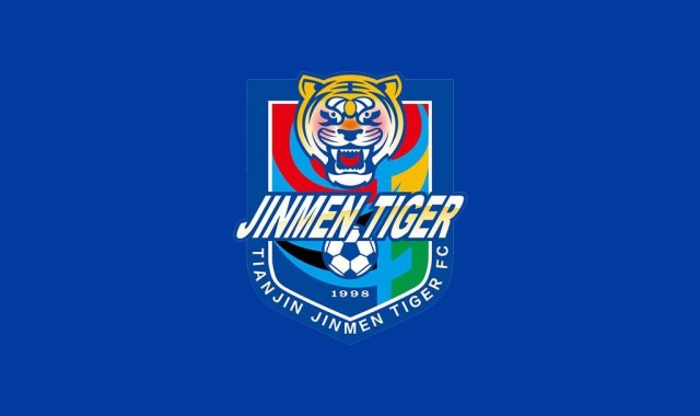 蓝鲸体育APP-记者：闫炳良没骨折，伤情正常三周左右能恢复