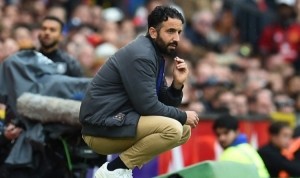 蓝鲸体育下载-欧文：频繁更换教练只会让曼联倒退而不是进步，我会支持阿莫林